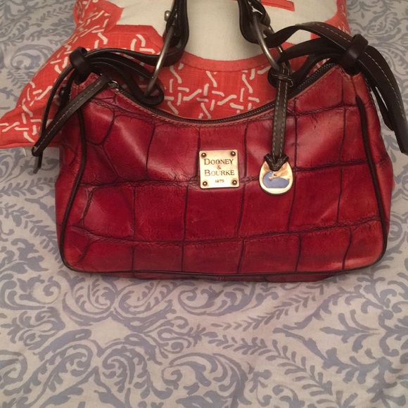 Purses - Picture 2 of 6